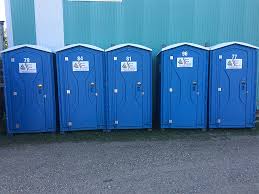 Best Portable Restroom Setup and Delivery  in Roanoke, IL